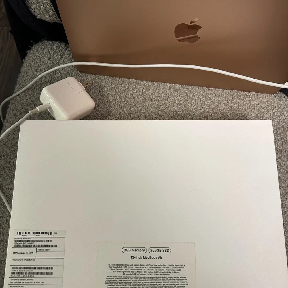 Apple MacBook in Elegant Gold